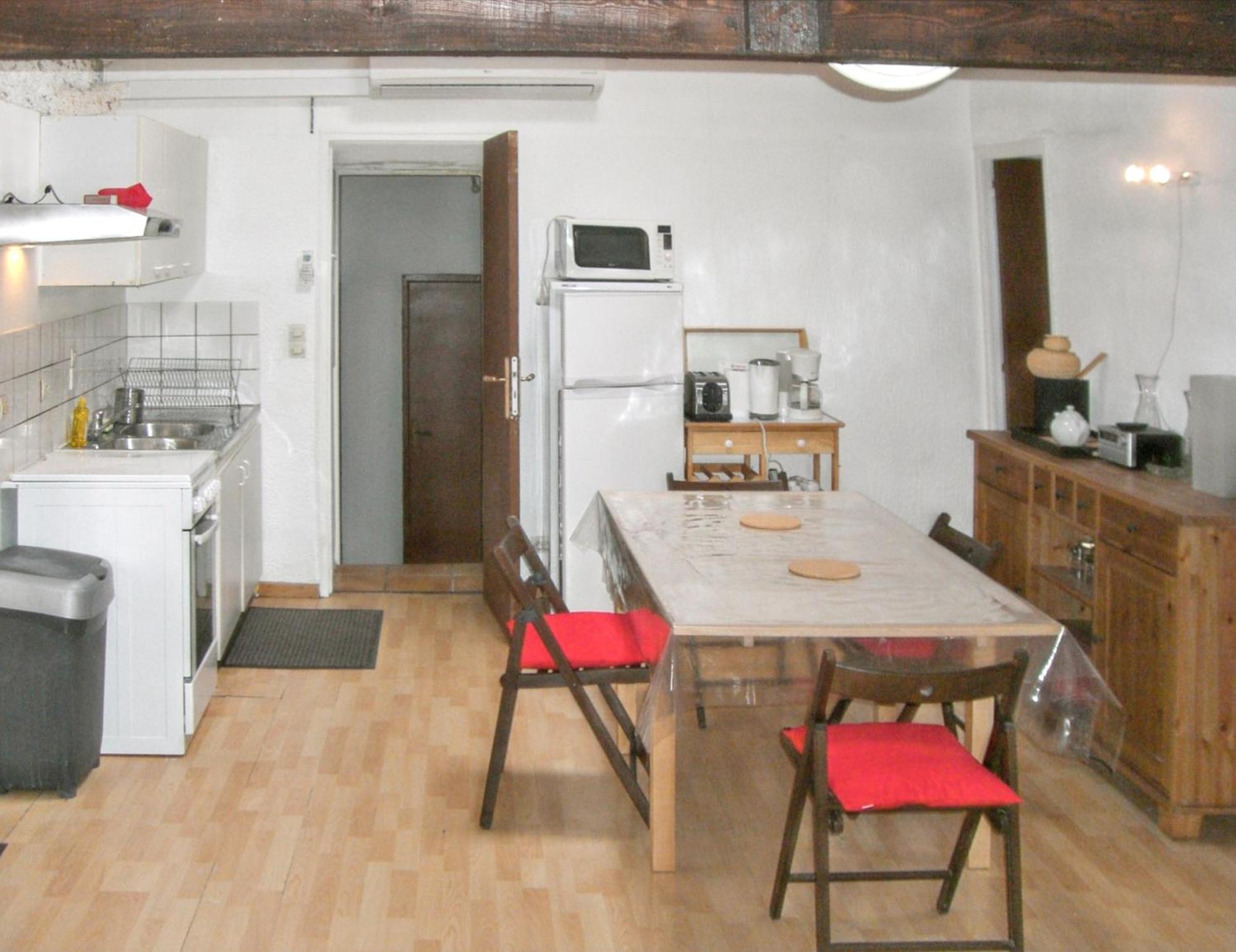 Maison Charmante Avec Terrasse Et Jardin A Noves Eksteriør bilde