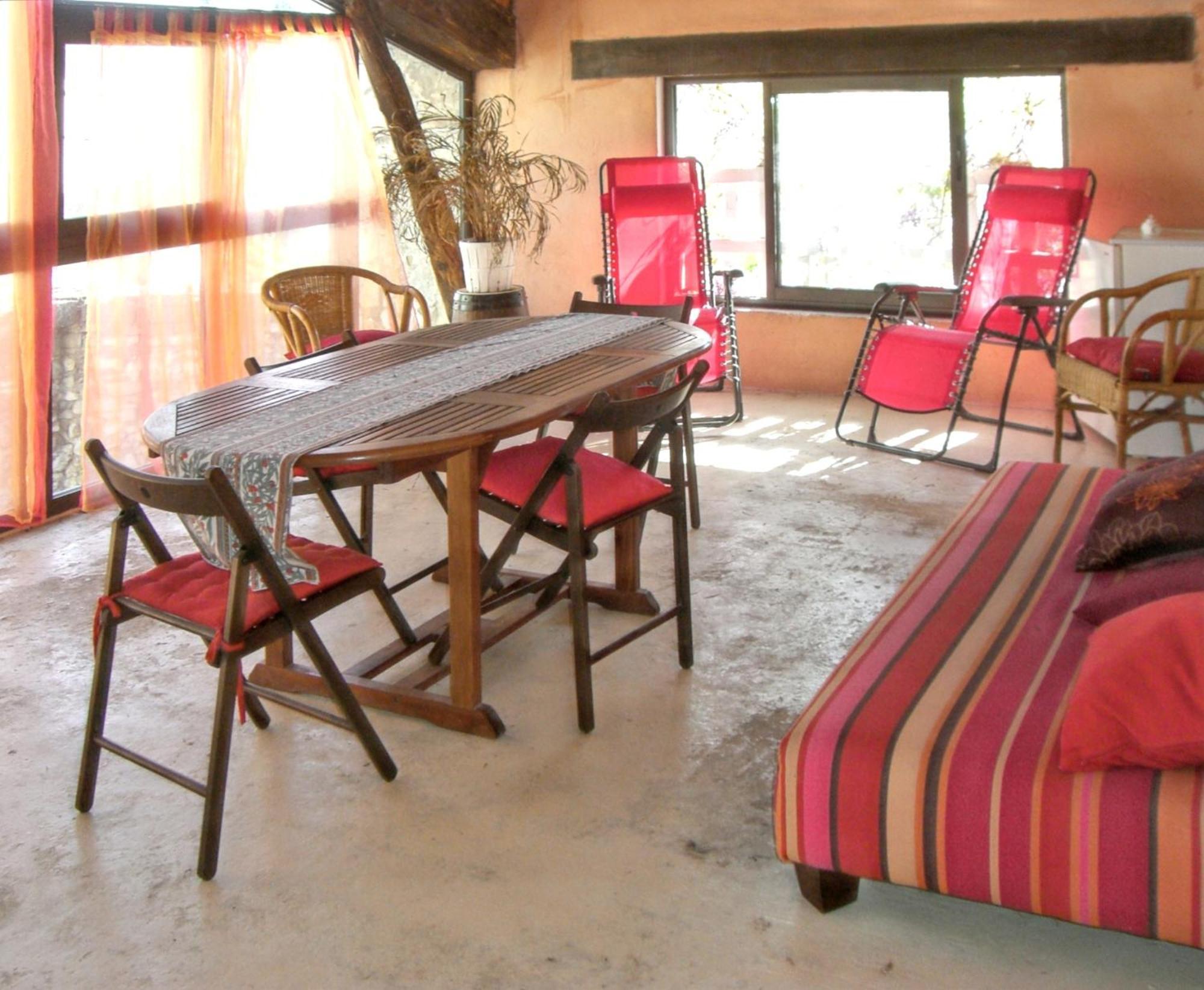 Maison Charmante Avec Terrasse Et Jardin A Noves Eksteriør bilde