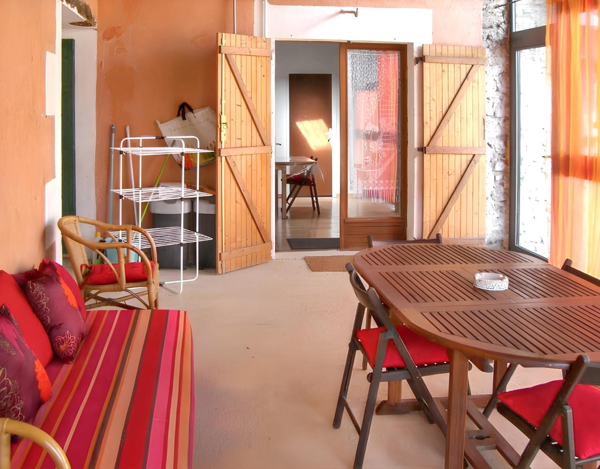 Maison Charmante Avec Terrasse Et Jardin A Noves Eksteriør bilde